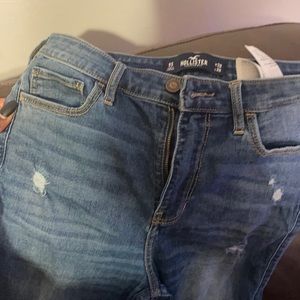 Hollister blue jeans size 9s w29 L28